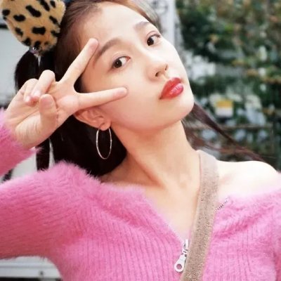 一觉醒来，我和死对头结婚